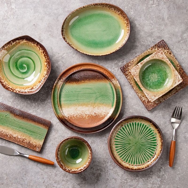 Porcelain Plates and Bowls Фарфоровые тарелки и миски