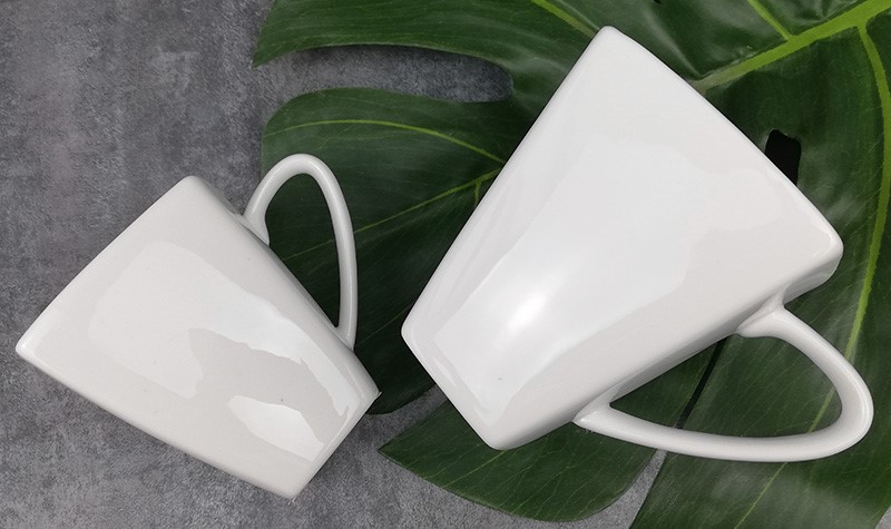 white porcelain coffee cup белая фарфоровая кофейная чашка