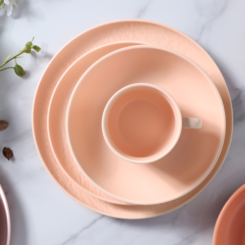 Горячие продажи светло-розовых тарелок для ресторана Dinnerware под застекленной посудой Vajilla Wedding