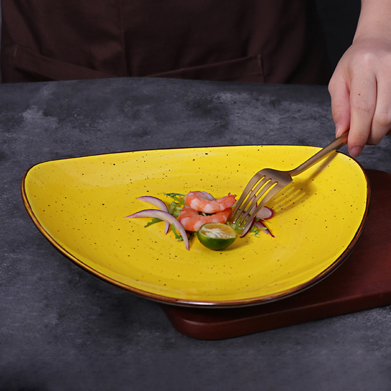 Набор керамической плиты Таблеваре набора обедающего фарфора подгонянный желтым цветом для обедать гостиницы