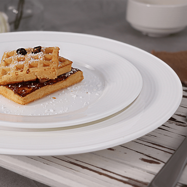 Белые фарфоровые обеденные тарелки Набор керамических блюд